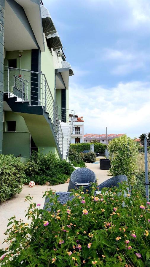 Paramithi Luxury Apartments Nikiti  Exterior foto